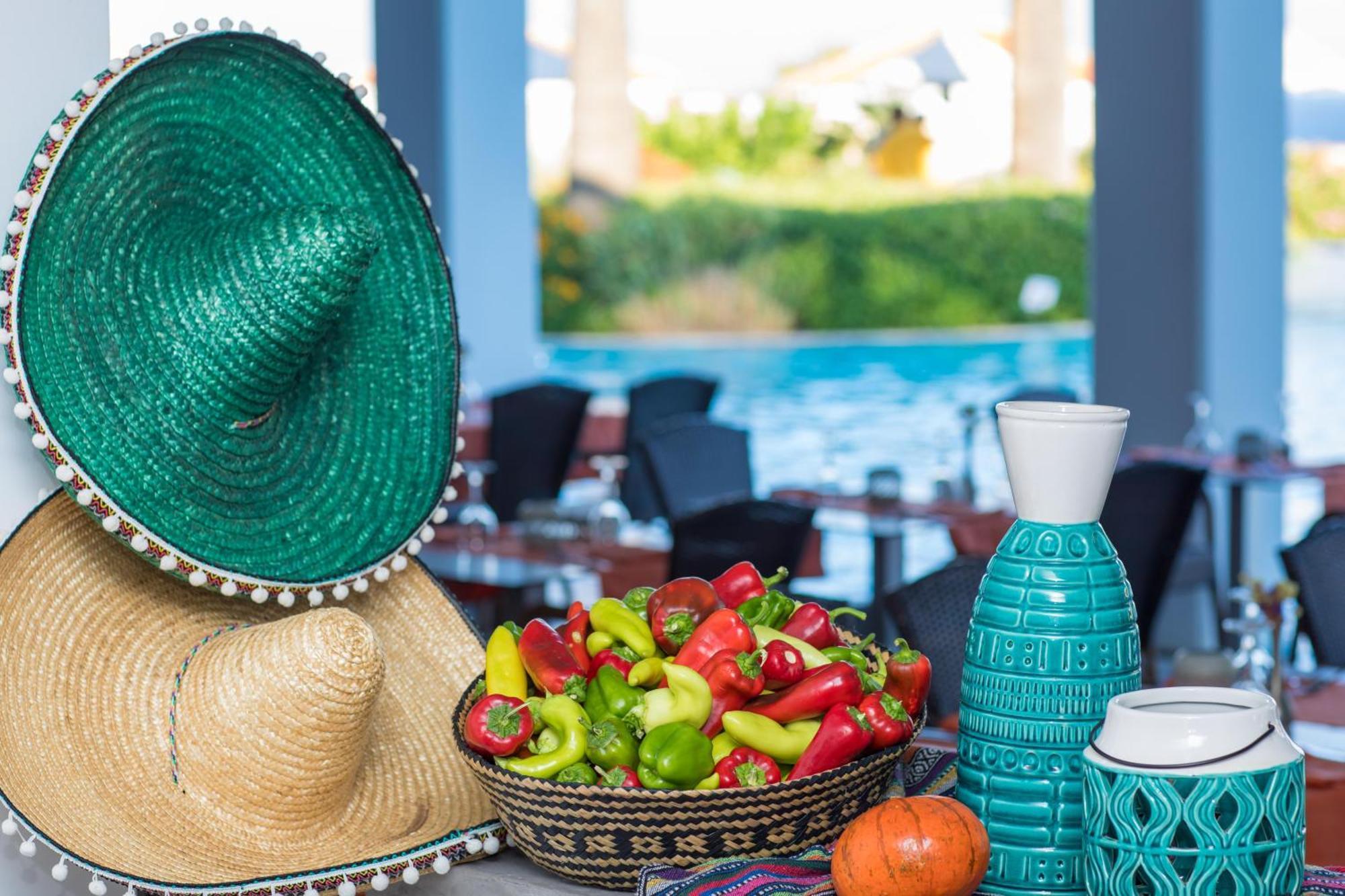 Lindos Breeze Beach Hotel คิโอตาริ ภายนอก รูปภาพ