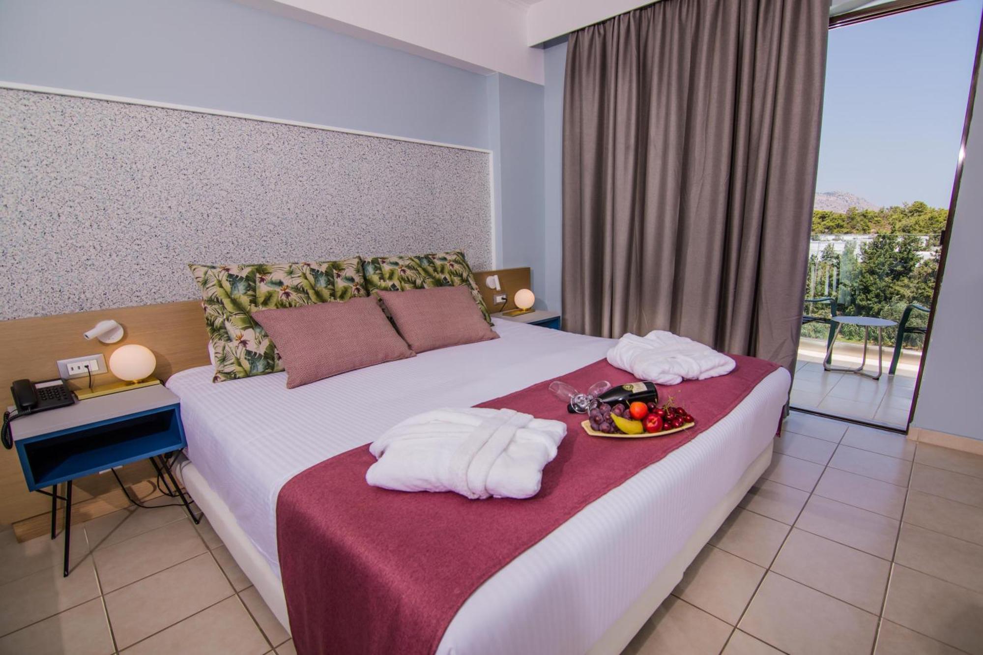 Lindos Breeze Beach Hotel คิโอตาริ ภายนอก รูปภาพ