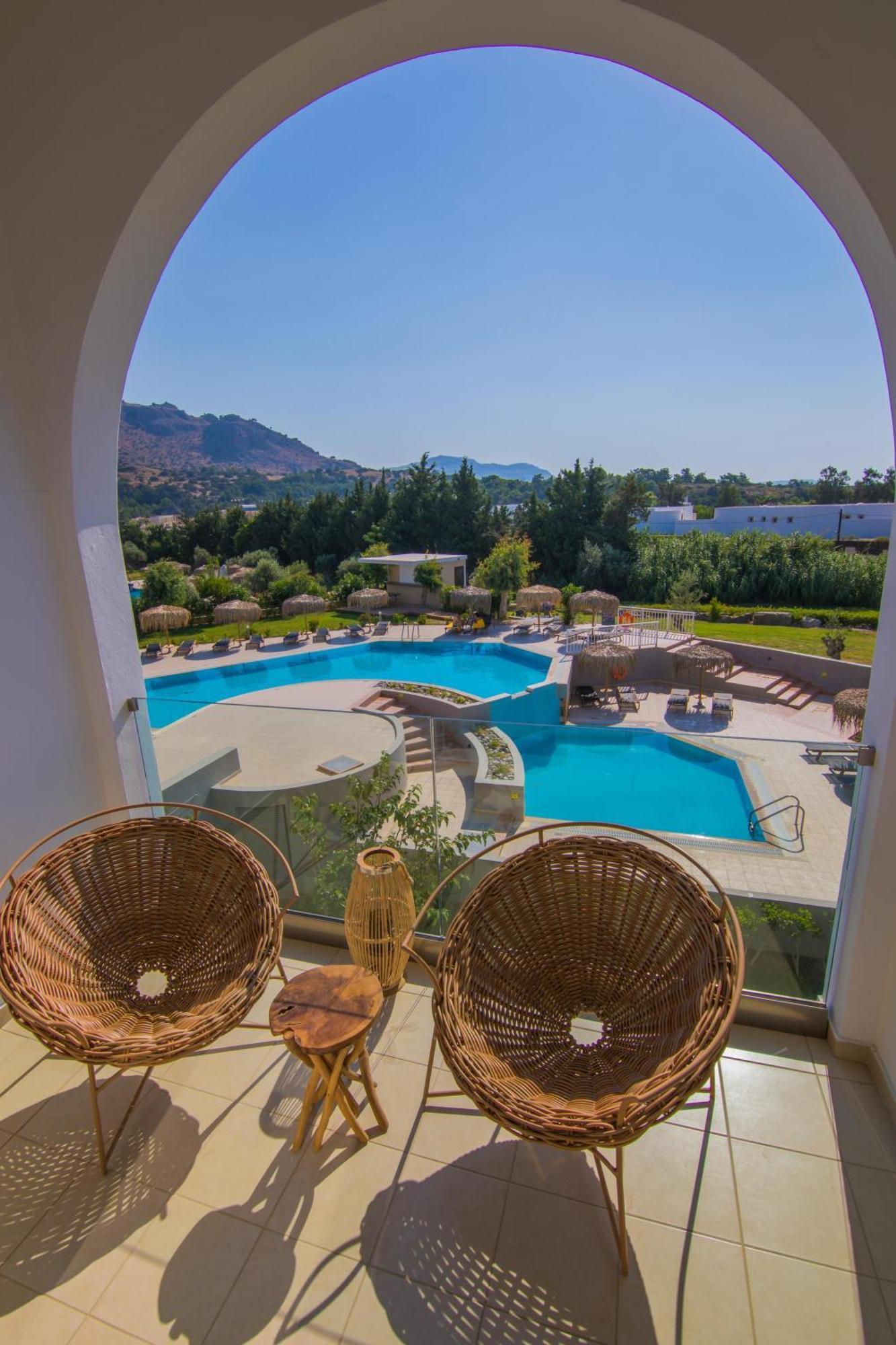 Lindos Breeze Beach Hotel คิโอตาริ ภายนอก รูปภาพ