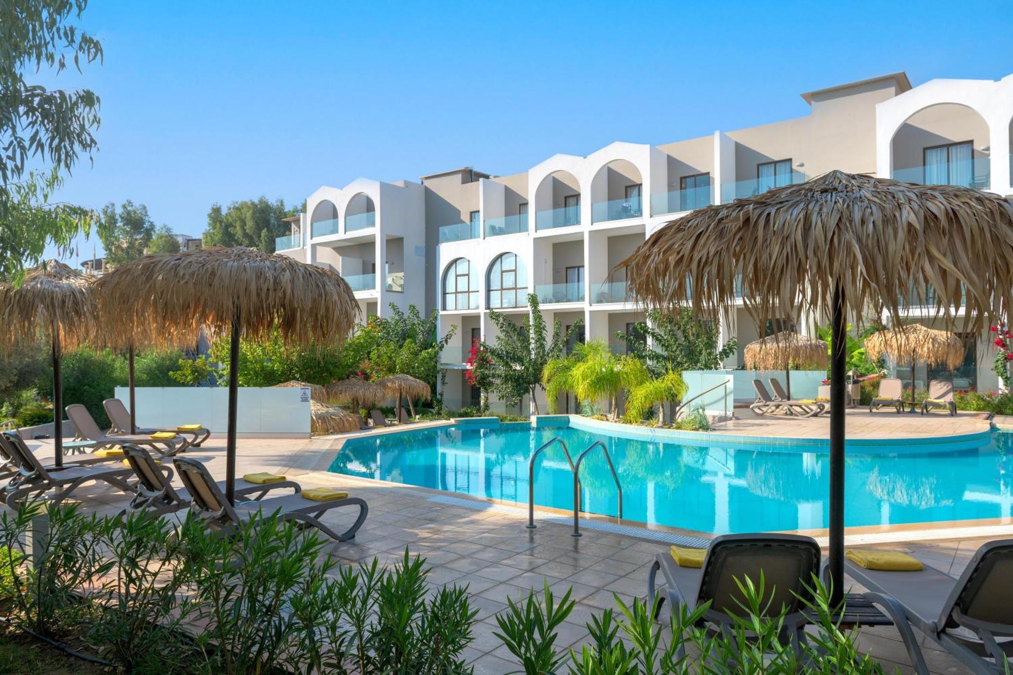 Lindos Breeze Beach Hotel คิโอตาริ ภายนอก รูปภาพ