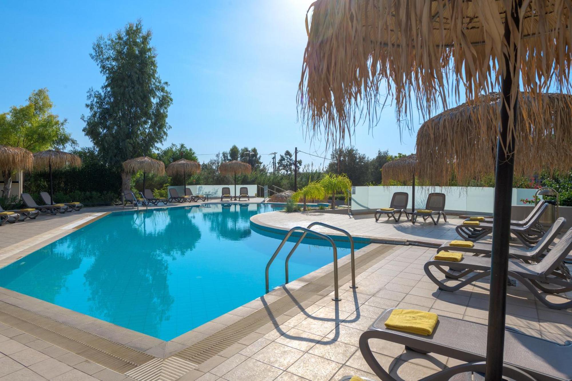 Lindos Breeze Beach Hotel คิโอตาริ ภายนอก รูปภาพ